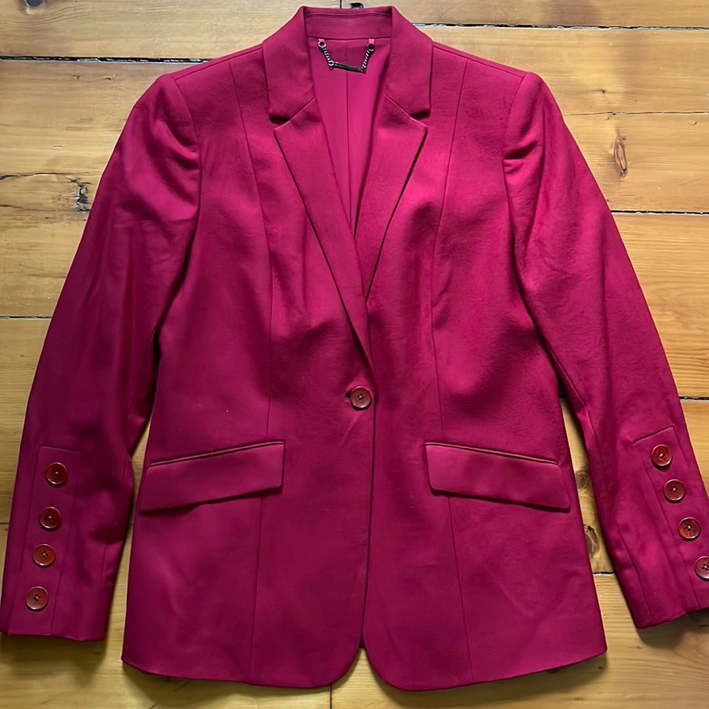 Elie Tahari red blazer